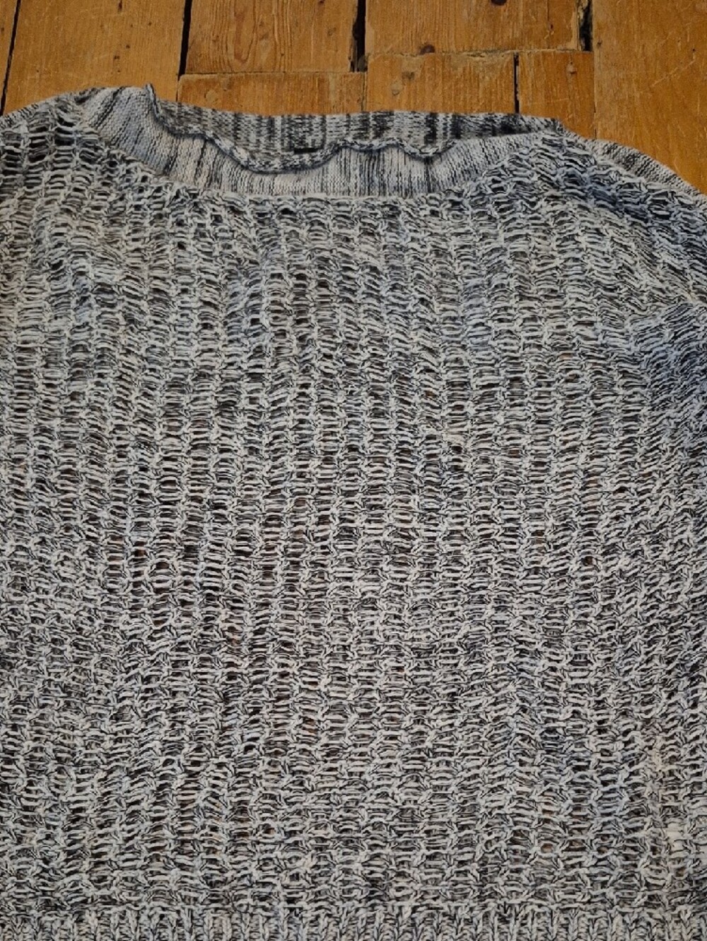 Light Summer Sweater - Picture 2 of 4